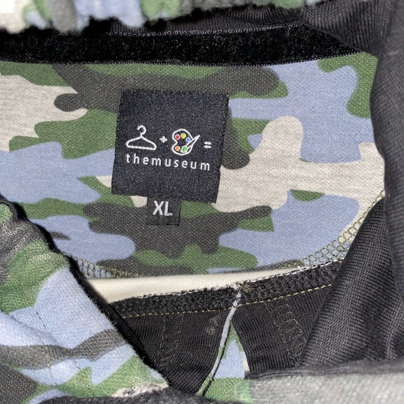 Men’s XL 2 piece Museum Outfit - Picture 7 of 7